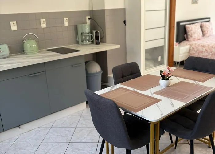 Cosy 50m De La Avec Parking Privé Appartamento